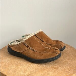 OrthoFeet Men's Brown Suede Slip-On Shoes